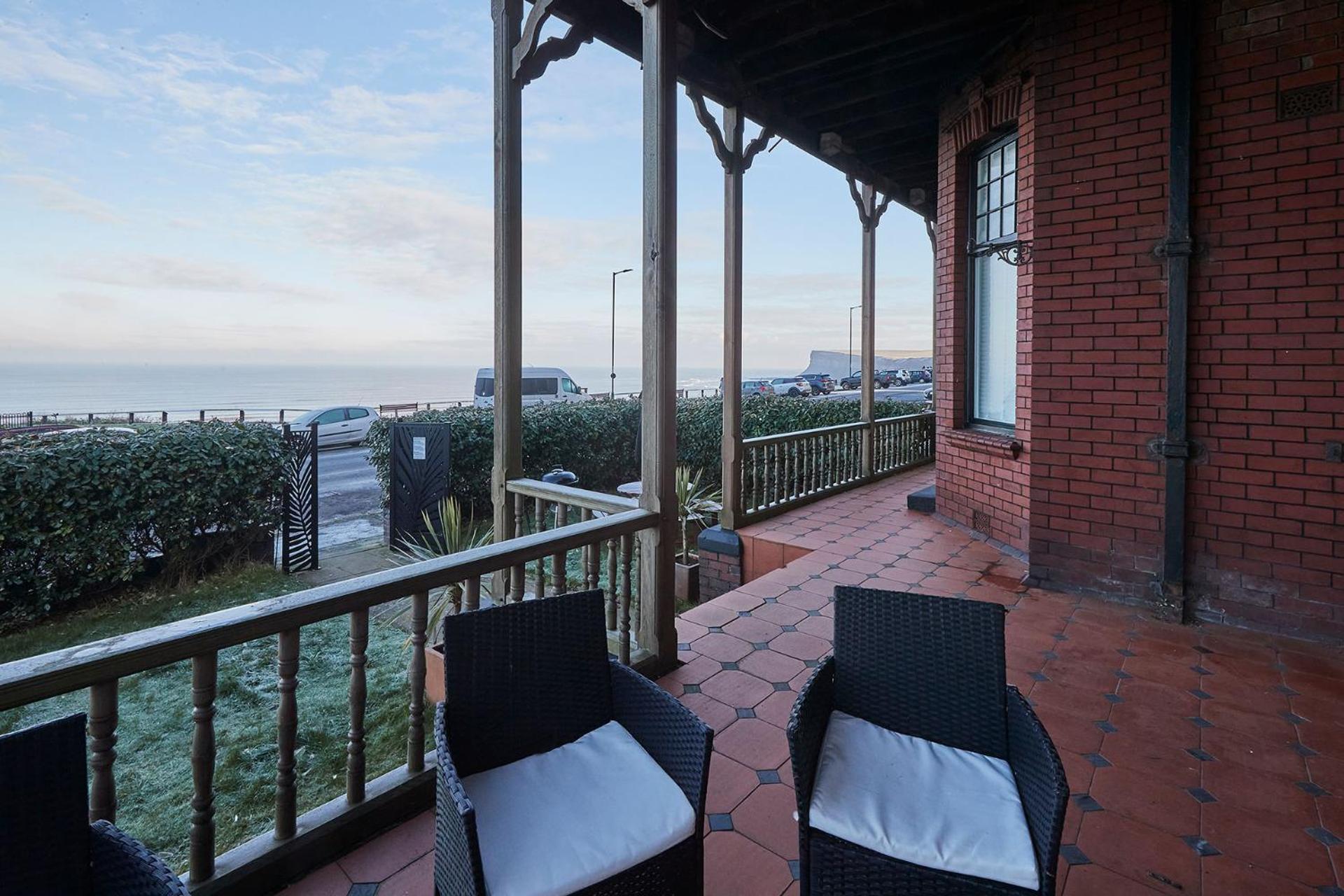 Captain'S Deck Beach Balcony Perfectlysaltburn Exterior foto