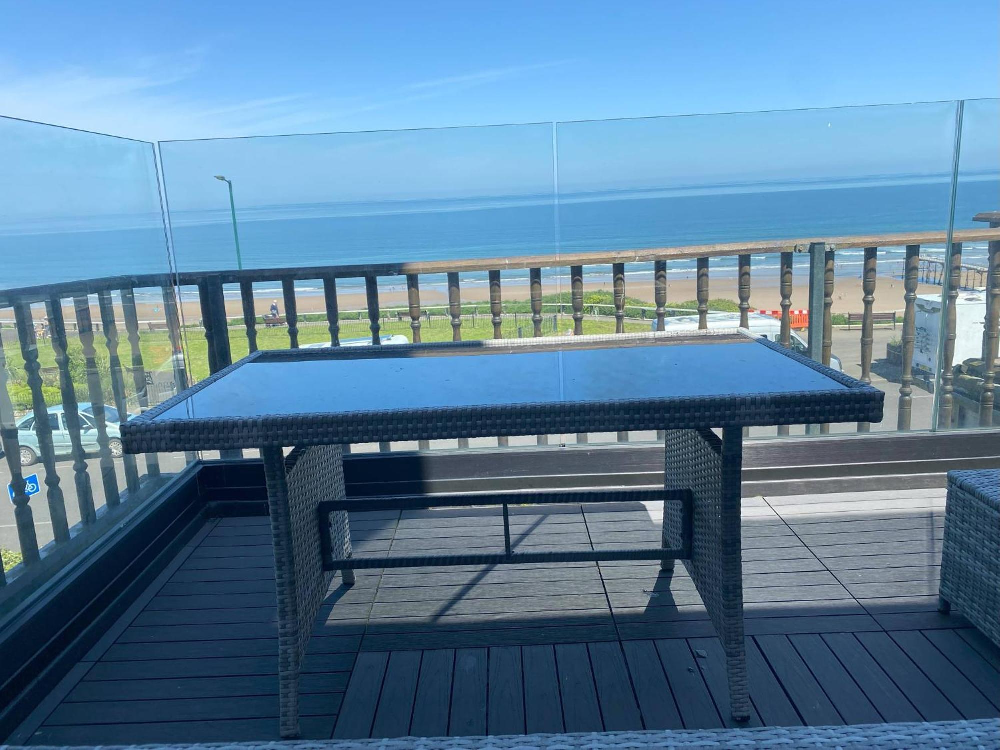 Captain'S Deck Beach Balcony Perfectlysaltburn Exterior foto