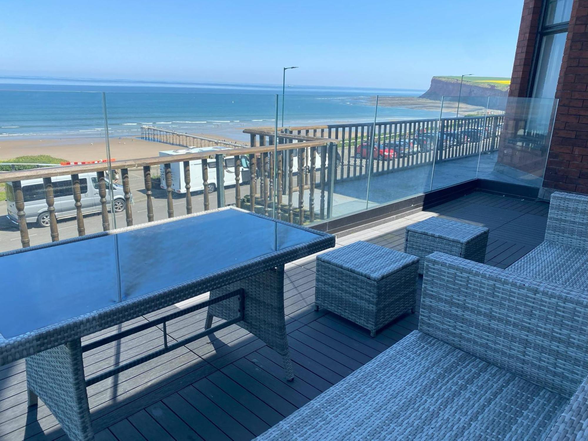 Captain'S Deck Beach Balcony Perfectlysaltburn Exterior foto